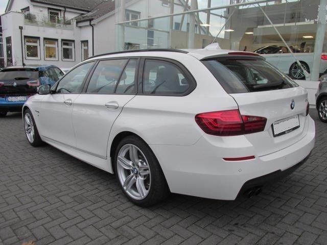 Left hand drive BMW 5 SERIES 520 Touring Msport